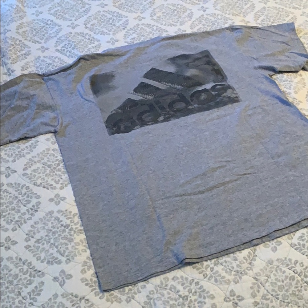 Adidas t-shirt